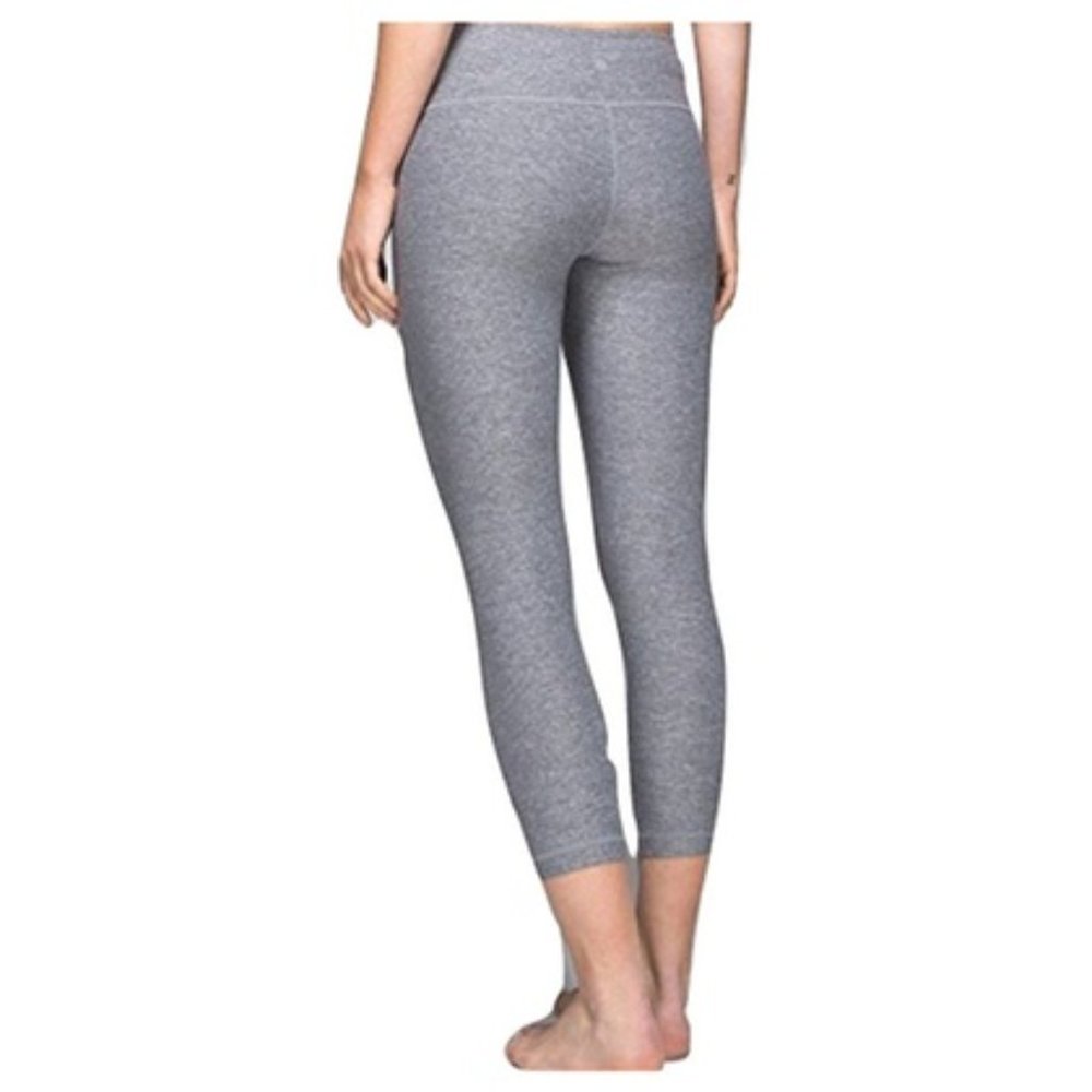 Lululemon grey wunder under legging crop size 4